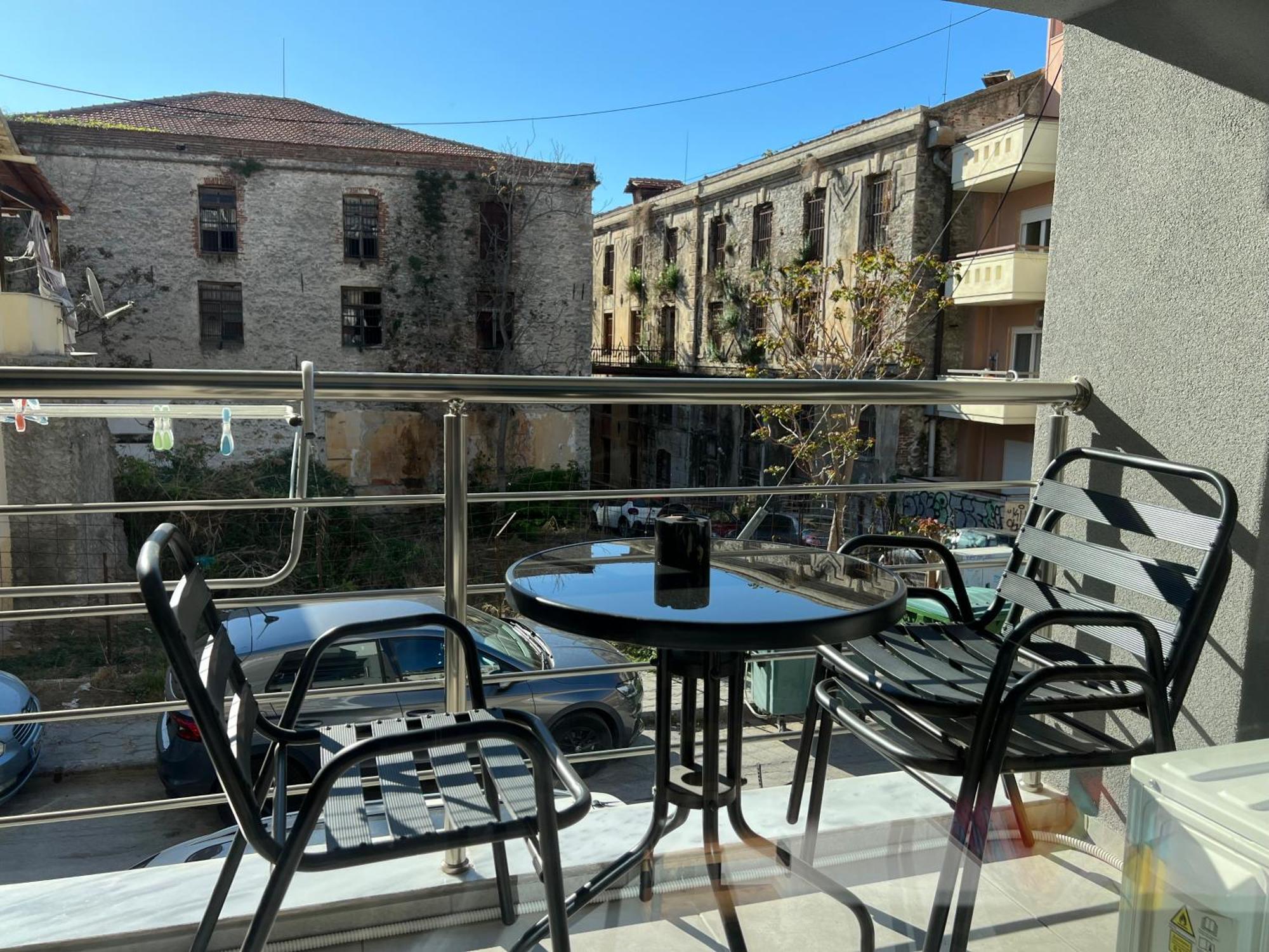 City Center Loft With Private Parking كافالا المظهر الخارجي الصورة
