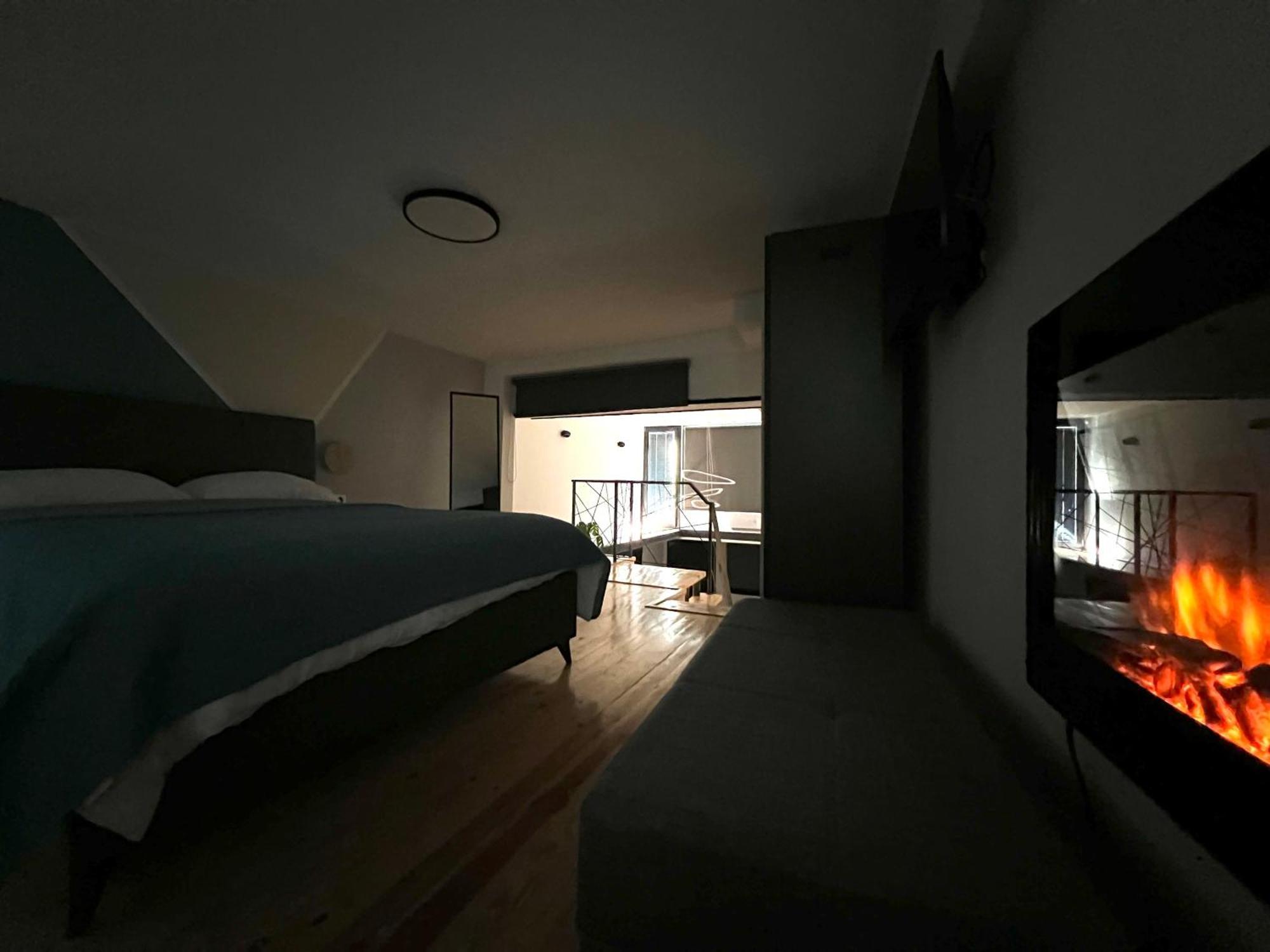City Center Loft With Private Parking كافالا المظهر الخارجي الصورة